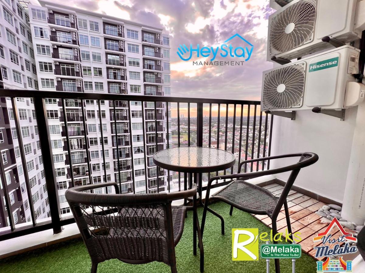 Novo 8 Residence Bachang By Heystay Management Kampong Tambak Exterior foto