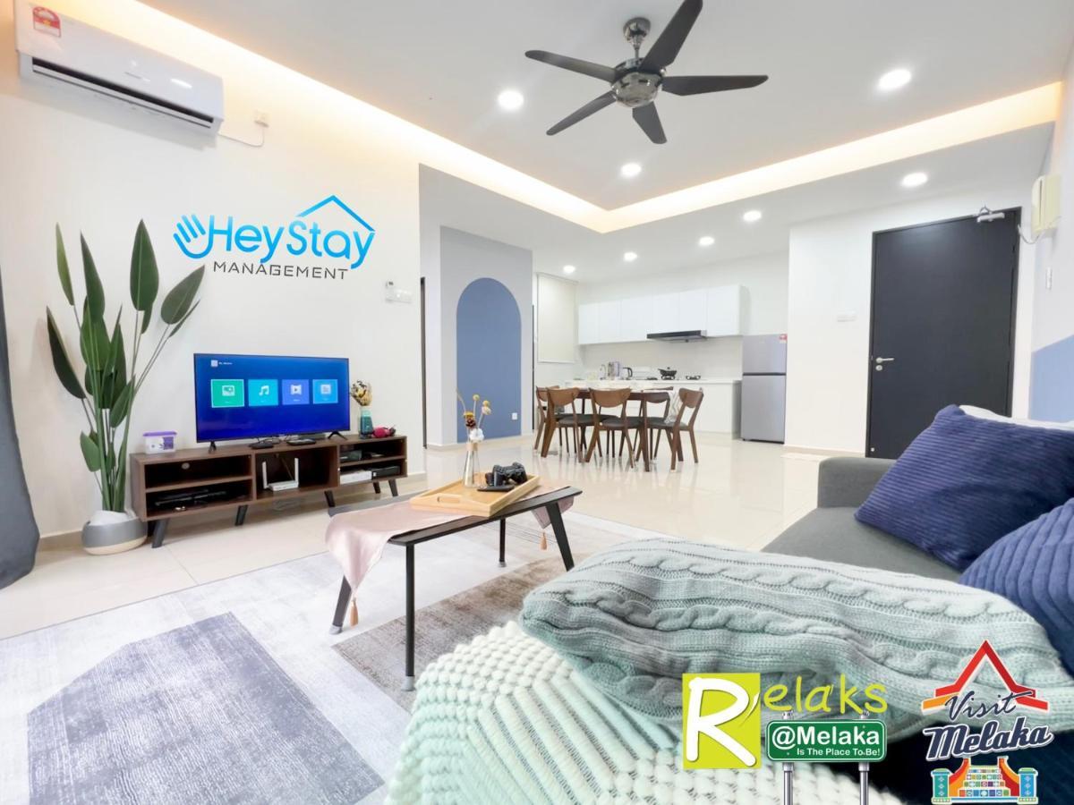 Novo 8 Residence Bachang By Heystay Management Kampong Tambak Exterior foto