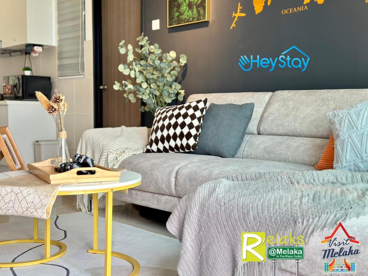 Novo 8 Residence Bachang By Heystay Management Kampong Tambak Exterior foto