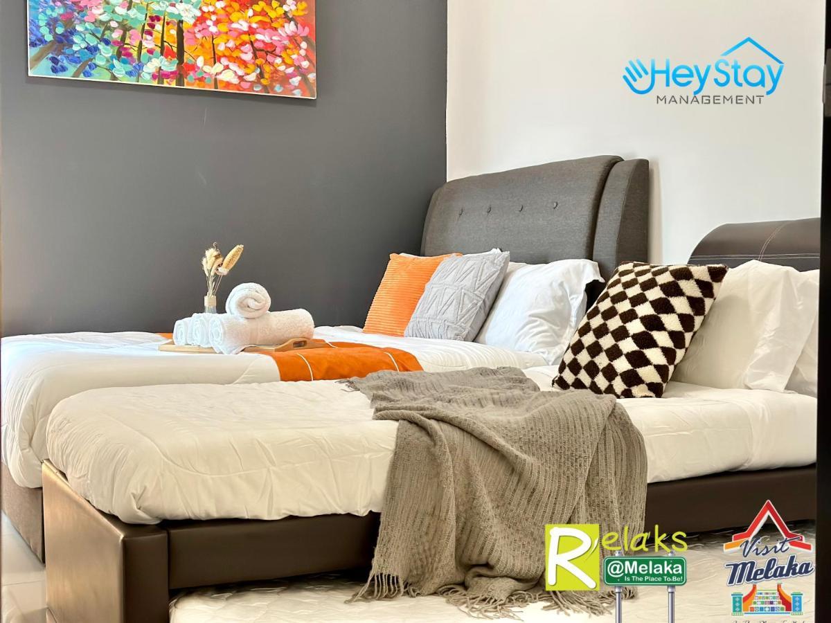 Novo 8 Residence Bachang By Heystay Management Kampong Tambak Exterior foto