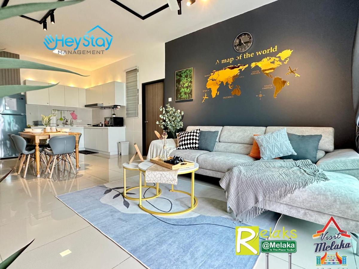 Novo 8 Residence Bachang By Heystay Management Kampong Tambak Exterior foto